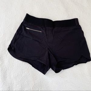 Athleta Mod Trekkie Shorts - 10